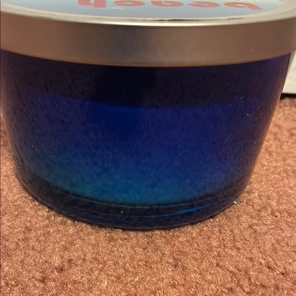 Beach Cruise Blue Scented Candle - Picture 4 of 6